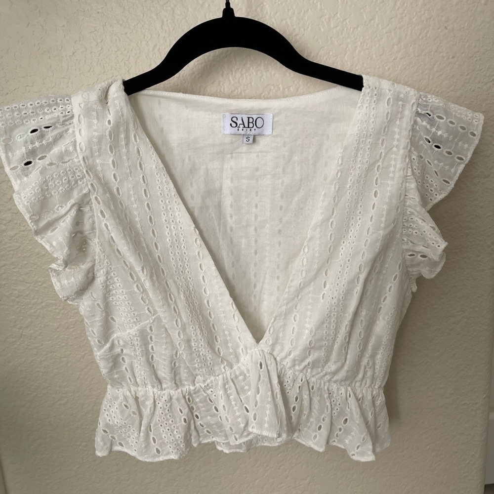 Sabo Skirt White Embroidered Crop Top